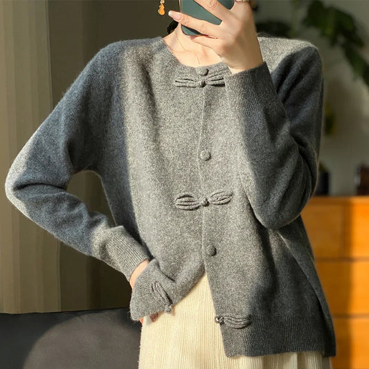 Helena™ | Cardigan med Knutdetalj